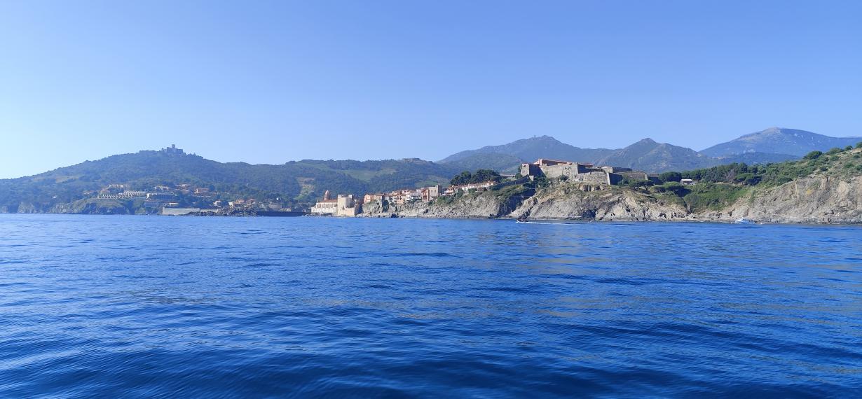 Côte rocheuse et site de Collioure 