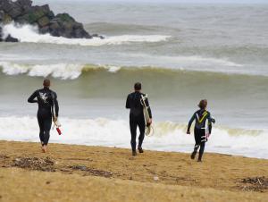 Surf sur le littoral néo aquitain