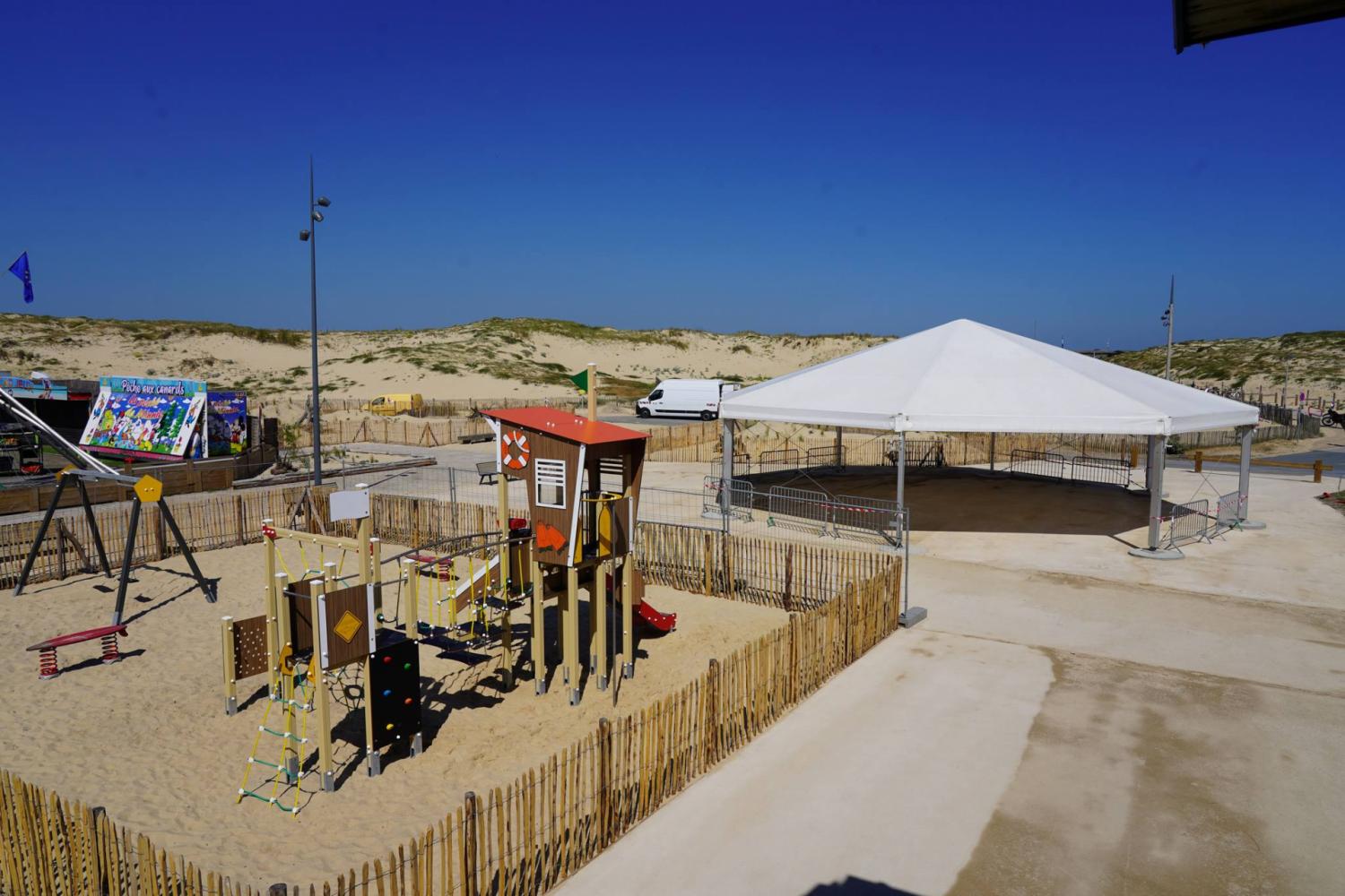 Aménagements provisoires Esplanade du forum - Juin 2024