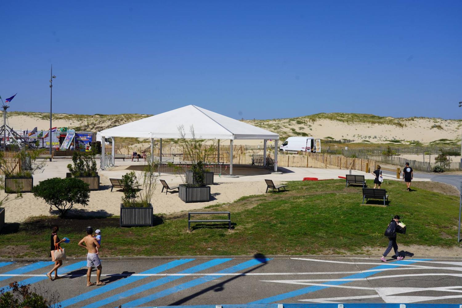 Aménagements provisoires Esplanade du forum - Juin 2024