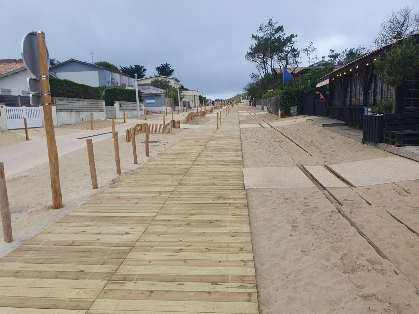 Avenue de l'Océan Cheminement piéton et petit train_Après travaux Phase 1