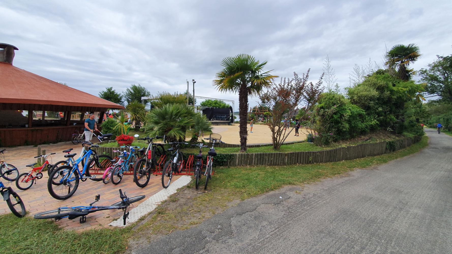 Hôtellerie de plein air sur site 