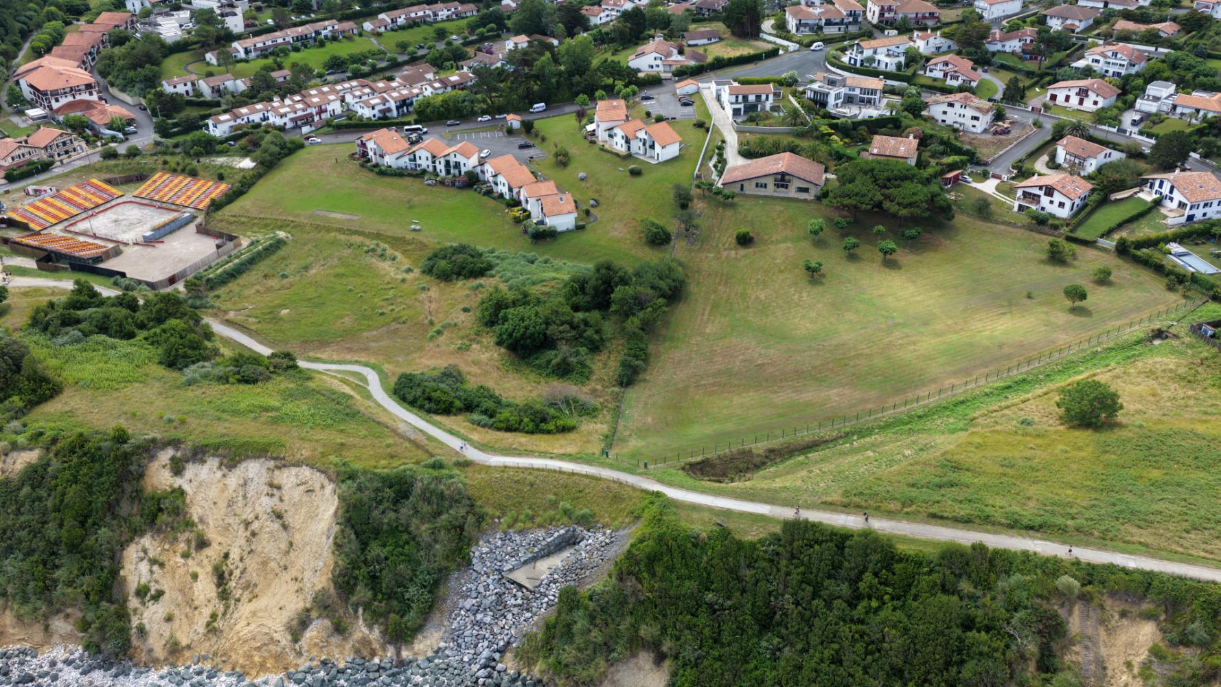Vue aérienne du secteur d'Erromardie et des campings 