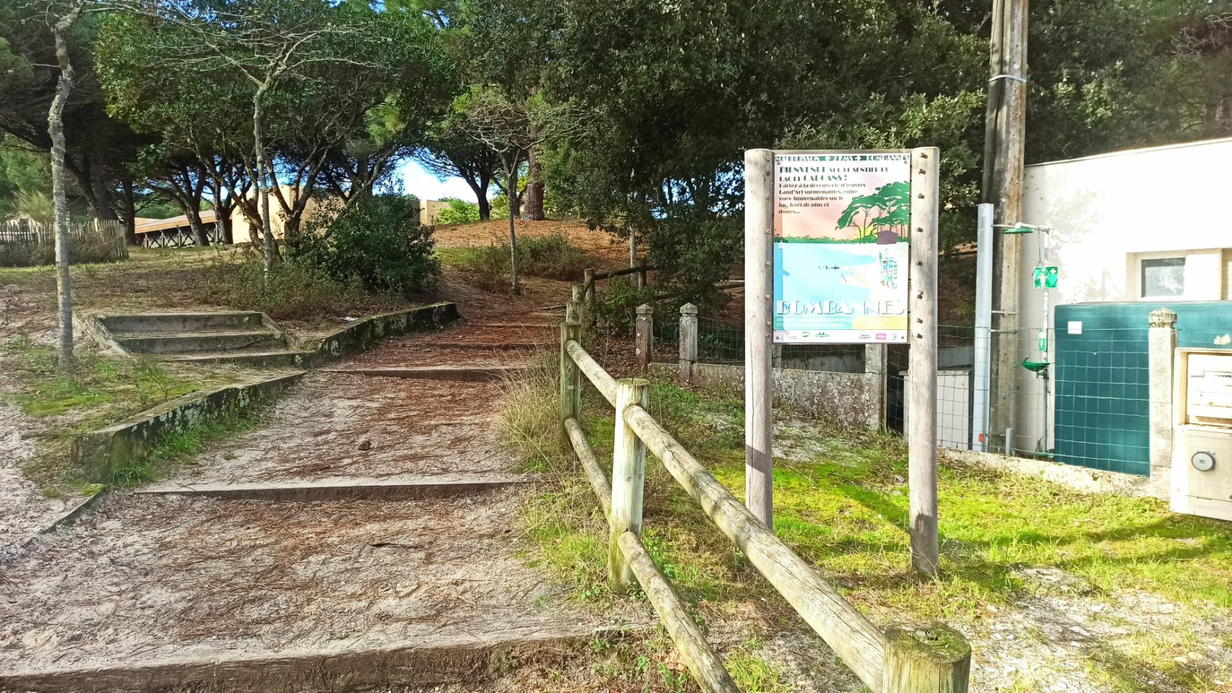 Départ sentier pédagogique vers Bombannes