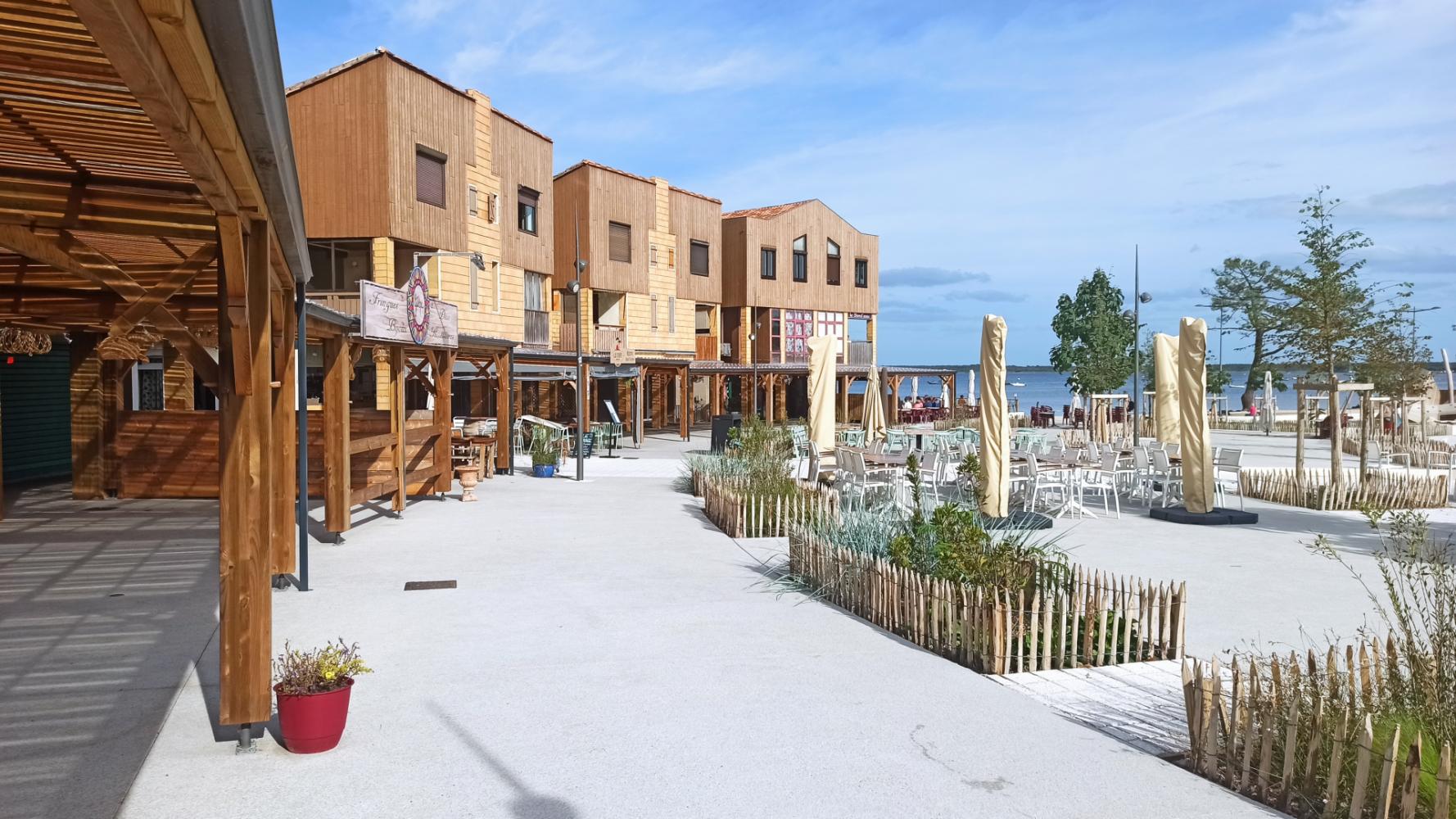 Place du pôle après travaux 2