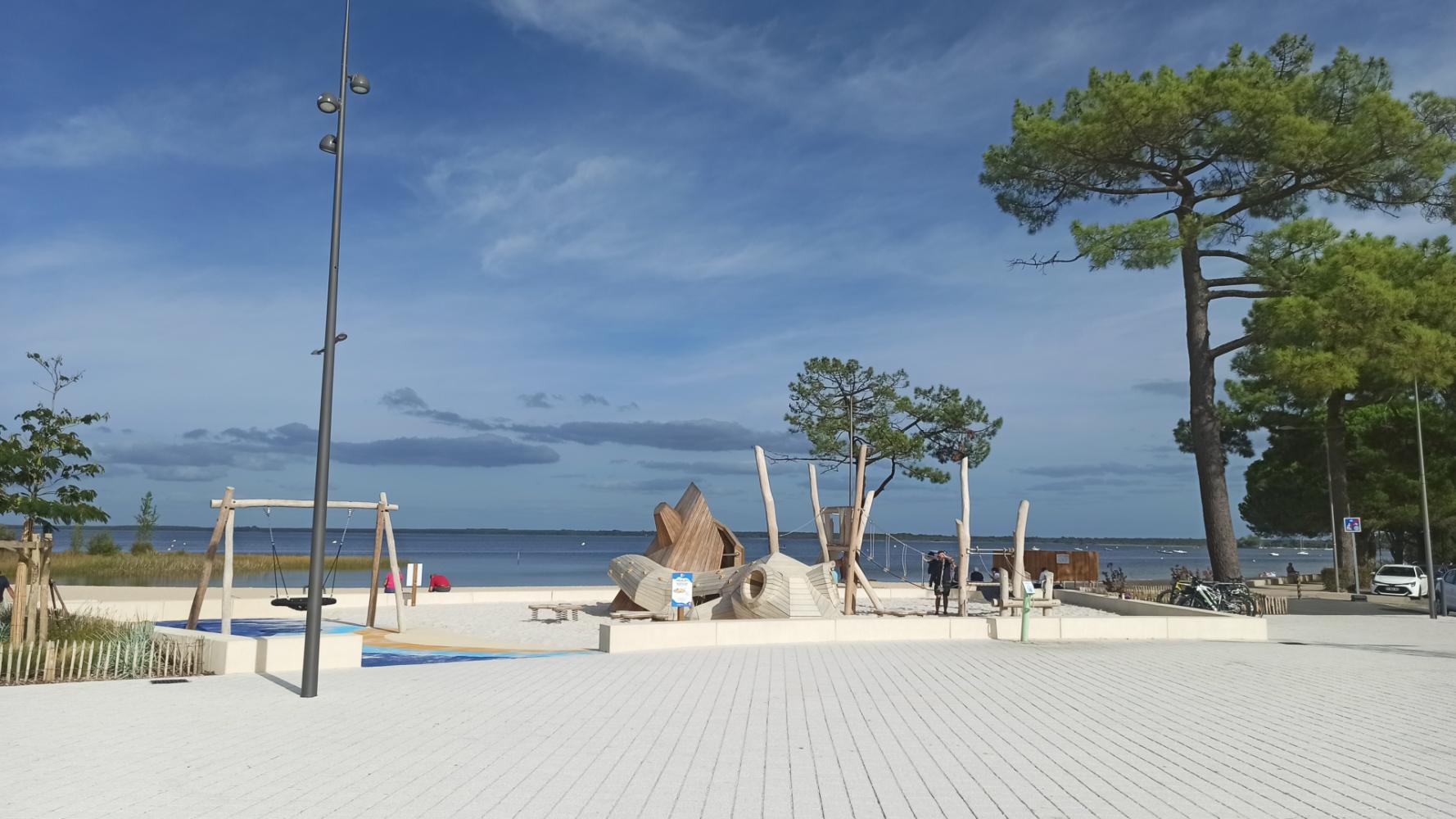 Place du pôle après travaux 4