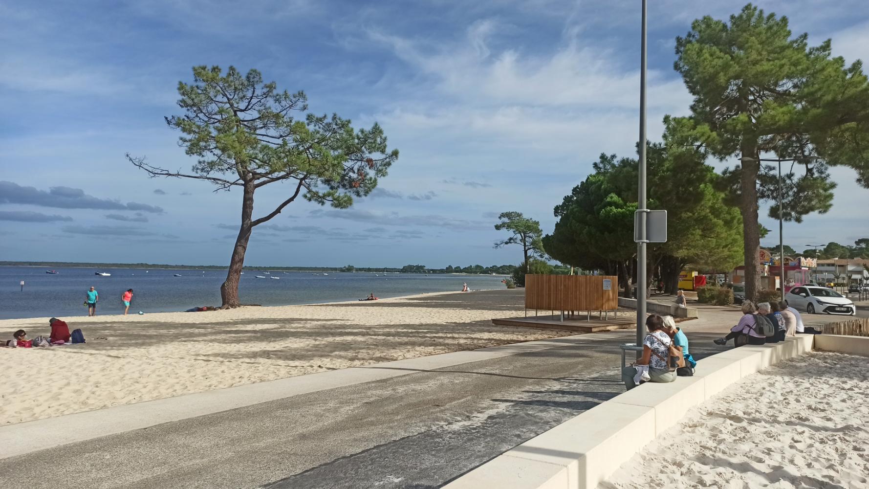 Place du pôle après travaux 6