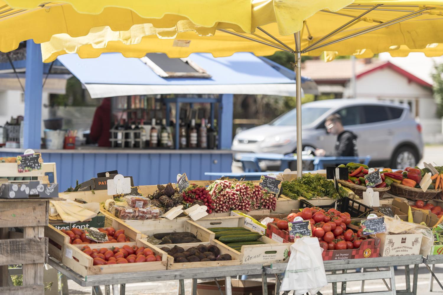 Le marché de Montalivet, un rendez vous estival sur le territoire