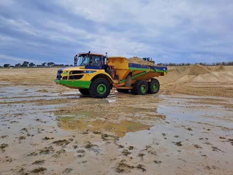 Rechargement de la plage du Mimbeau
