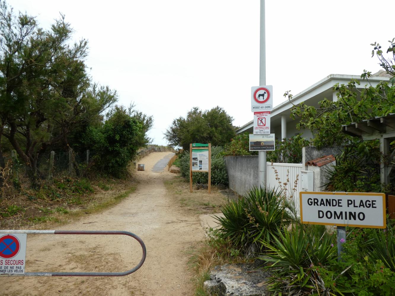 acces plage - Grande Plage Domino