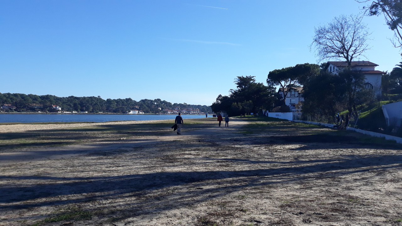 Plage Blanche sur le lac