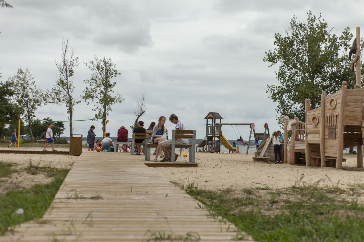 Réaménagement de la plage lacustre de Gastes