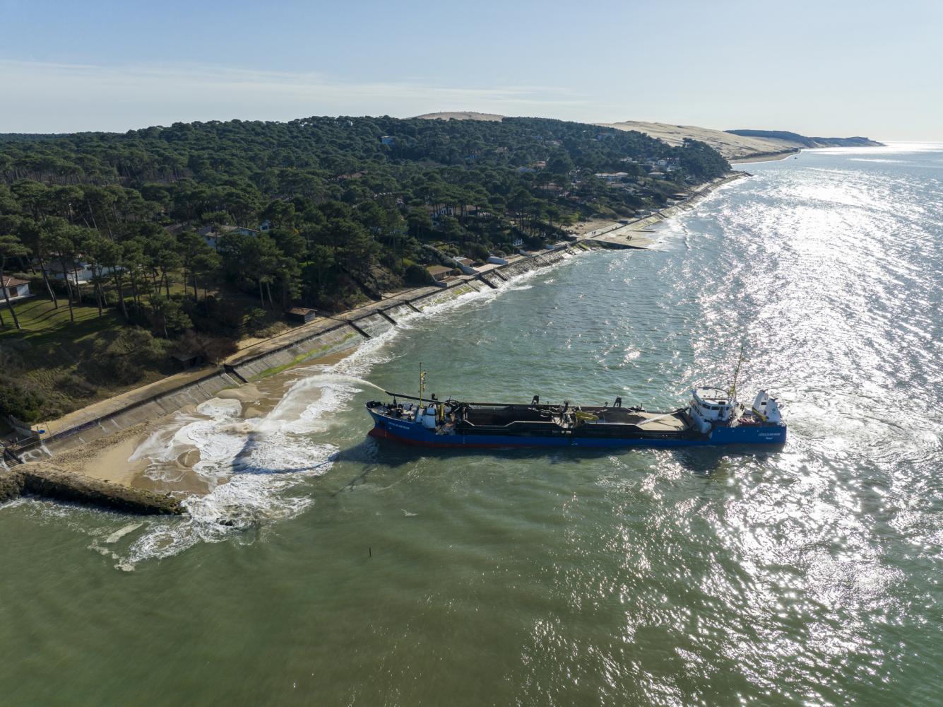 Rechargement des plages du Pyla