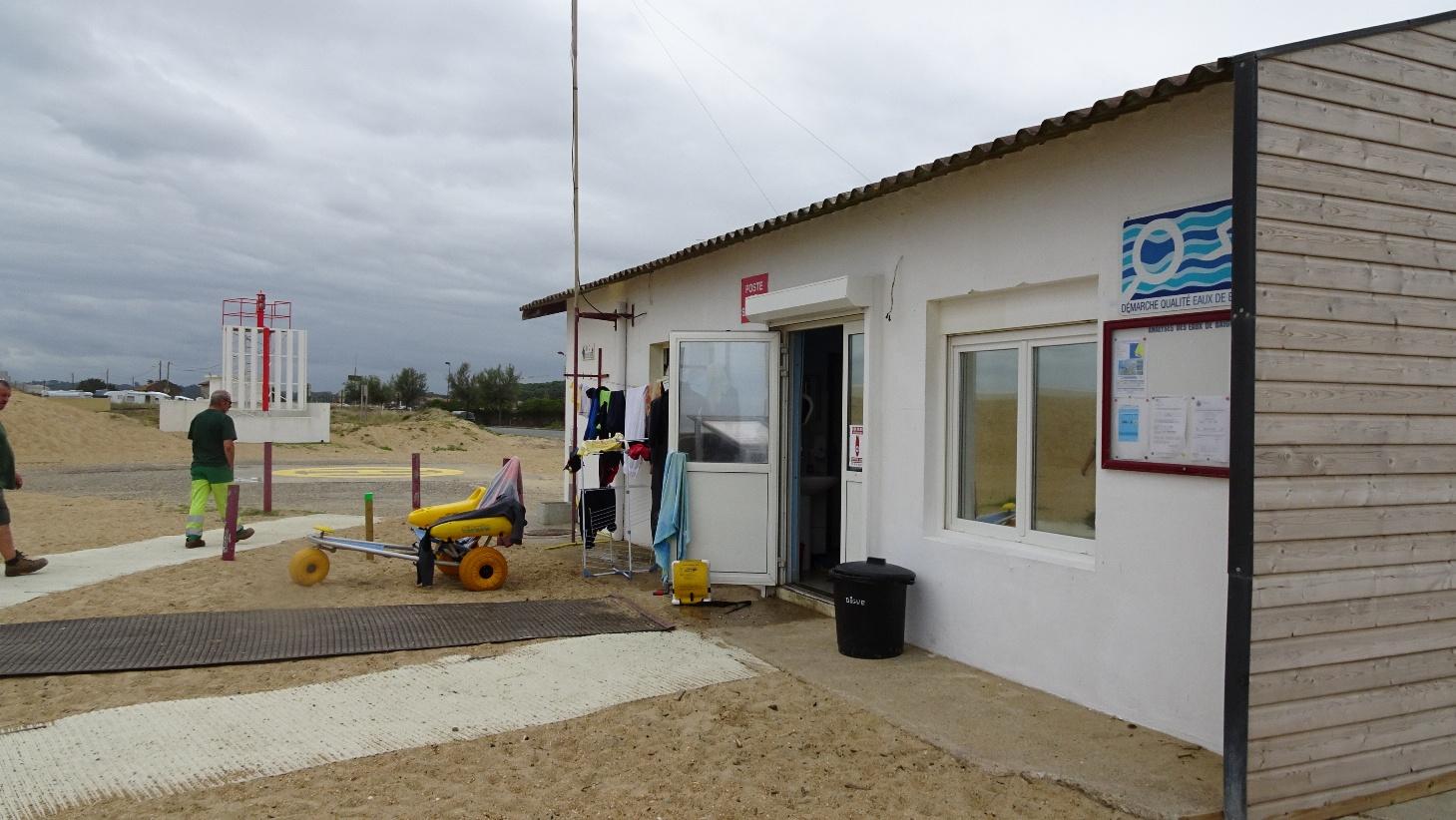 Poste de secours de la plage de la Digue