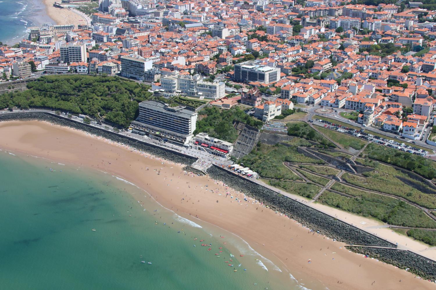 Vue aérienne de la Côte des Basques