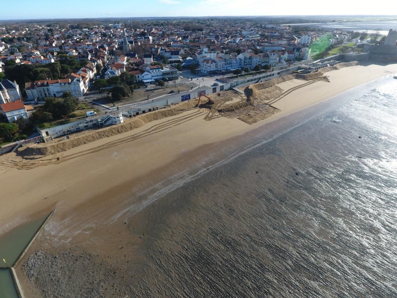 Vue de la grande plage - rechargements - Fouras-les-Bains