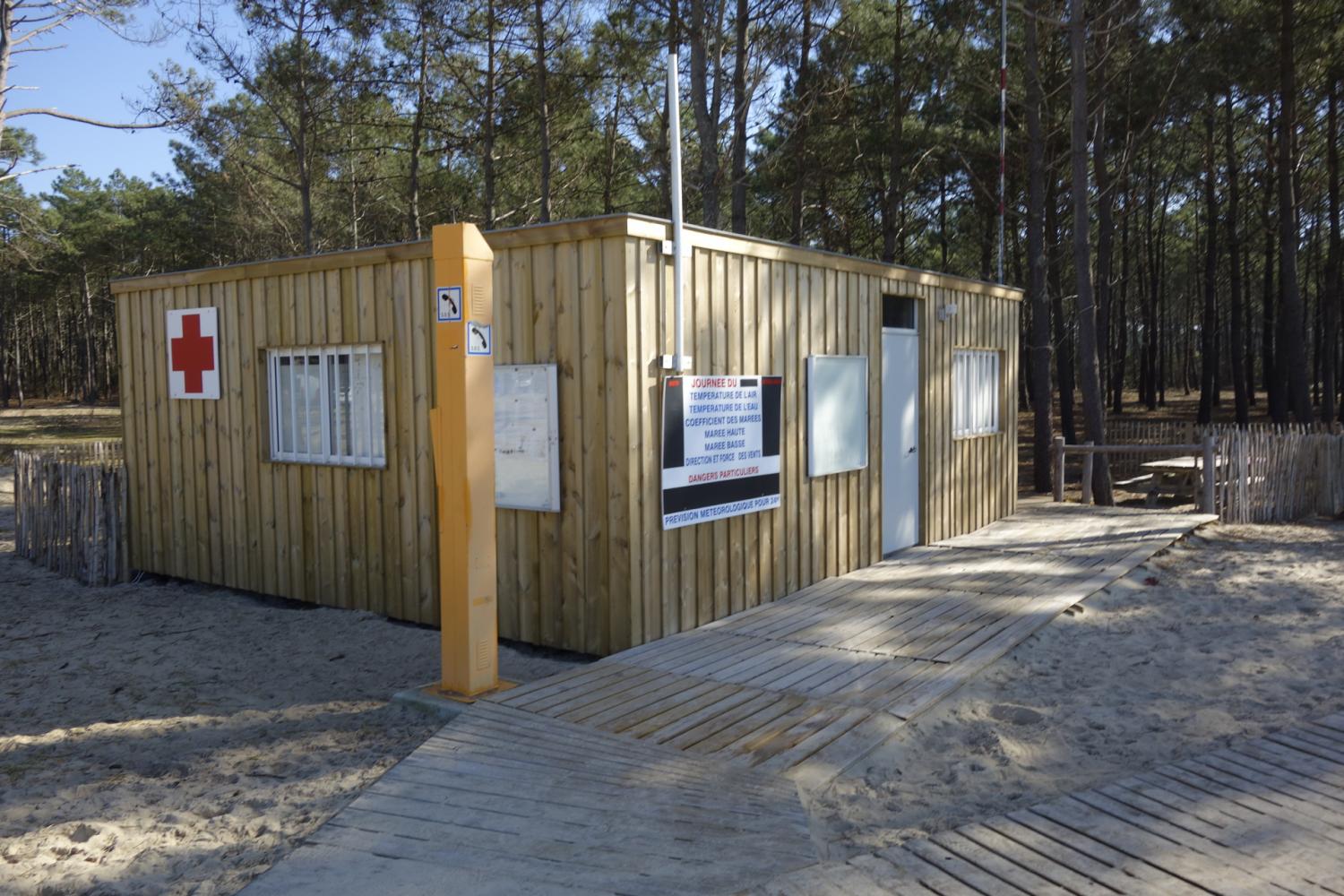 Poste MNS Plage de la Lagune (photo prise avant incendie)